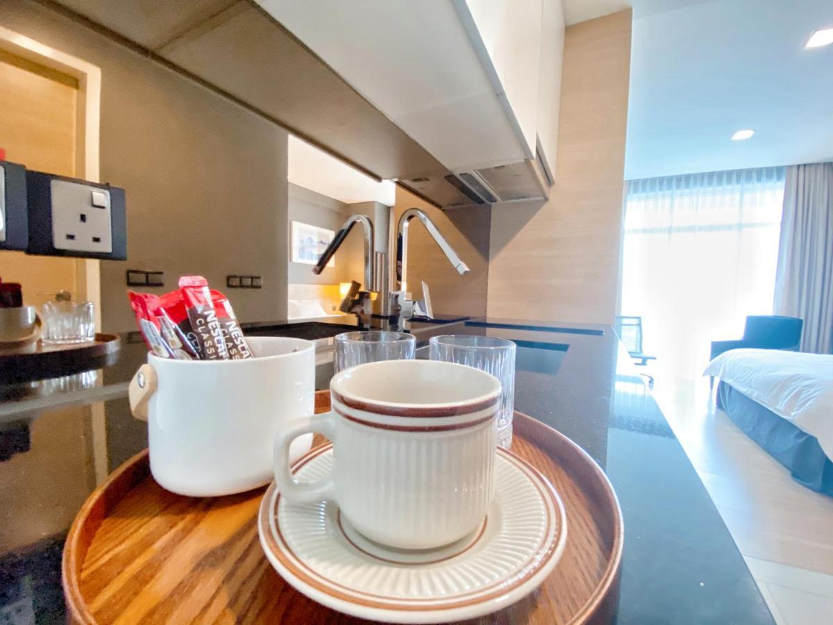 Straits Suite By C Homestay Malacca Exterior foto