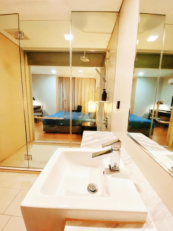 Straits Suite By C Homestay Malacca Exterior foto