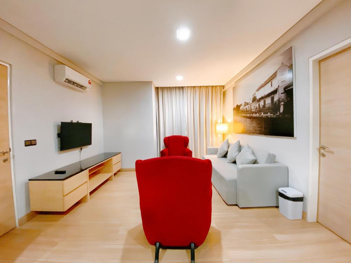 Straits Suite By C Homestay Malacca Exterior foto