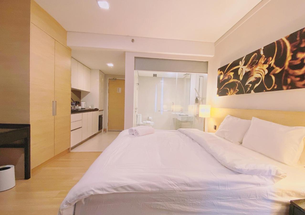 Straits Suite By C Homestay Malacca Exterior foto