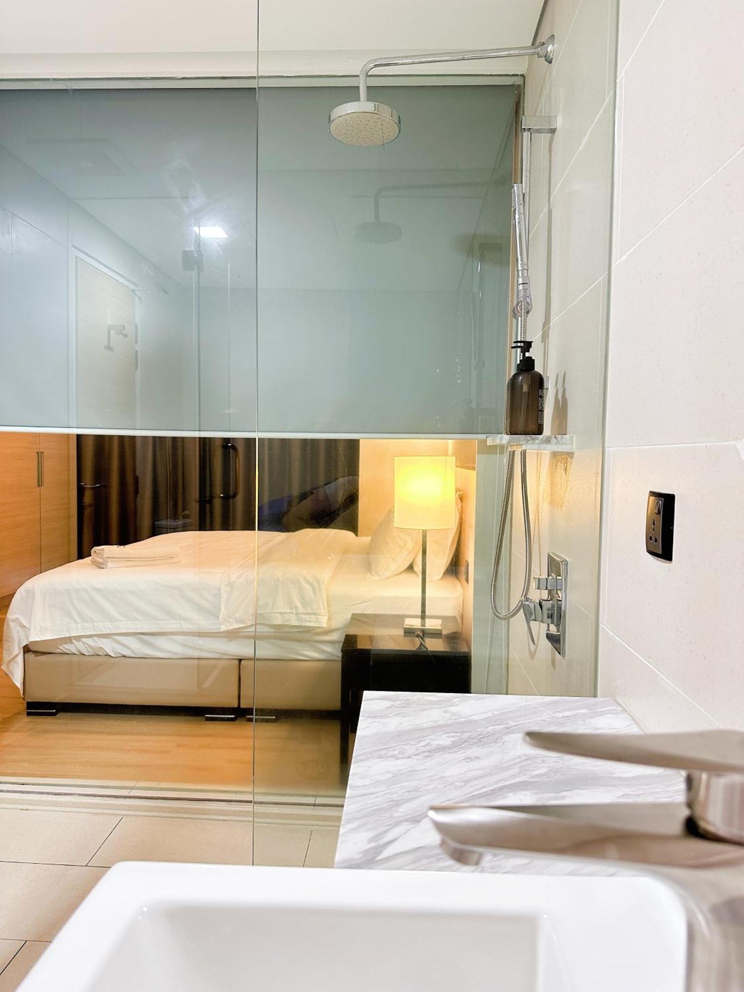 Straits Suite By C Homestay Malacca Exterior foto